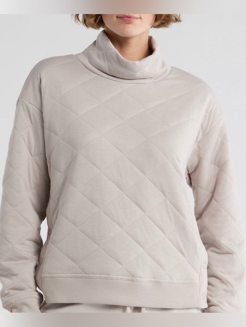 Yogalicious Quilted Turtleneck Sweatshirt- Cream
